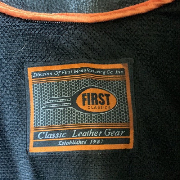 First classic leather jacket - Picture 2 of 4